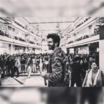 Kartik Aaryan Instagram - Overwhelmed with the response at the #HuaweiPopUp at Ambience Mall, Gurugram! 🙏🏻😘 Thank you for all the love guys, Right from the warm welcome to the unboxing of the #HuaweiMate20Pro #KingOfSmartphones, it couldn't have been better!😍 @huaweimobilein Plus Paaji said - Tenu pyaar karda Truck bhar ke 😂❤️