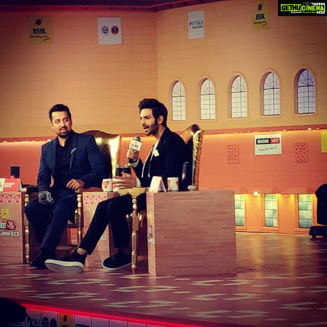 Kartik Aaryan Instagram - #AgendaAajTak18 Spoke about my journey and how life changed in 2018 🙏🏻 Thank you @aajtak ❤️ Styled - @shaleenanathani 😎 New Delhi
