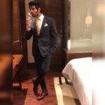 Kartik Aaryan Instagram - Honoured to receive ‘Rising Star Of the Year Award’ 🙏🏻 by Respected Vice President @mvenkaiahnaidu Sir at News24 ‘s Jashne Youngistan.. .... #SONU ❤️ Thank you @News24tvchannel #JashneYoungistan 💪🏻 Delhi, India