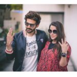 Kartik Aaryan Instagram - Shhh its gonna be between u n me 👶🏻🤫 #NoFilterNeha .... @nehadhupia you are awesome Thank u for having me !! ❤️❤️ 📸 - @rjdeigg Mumbai, Maharashtra