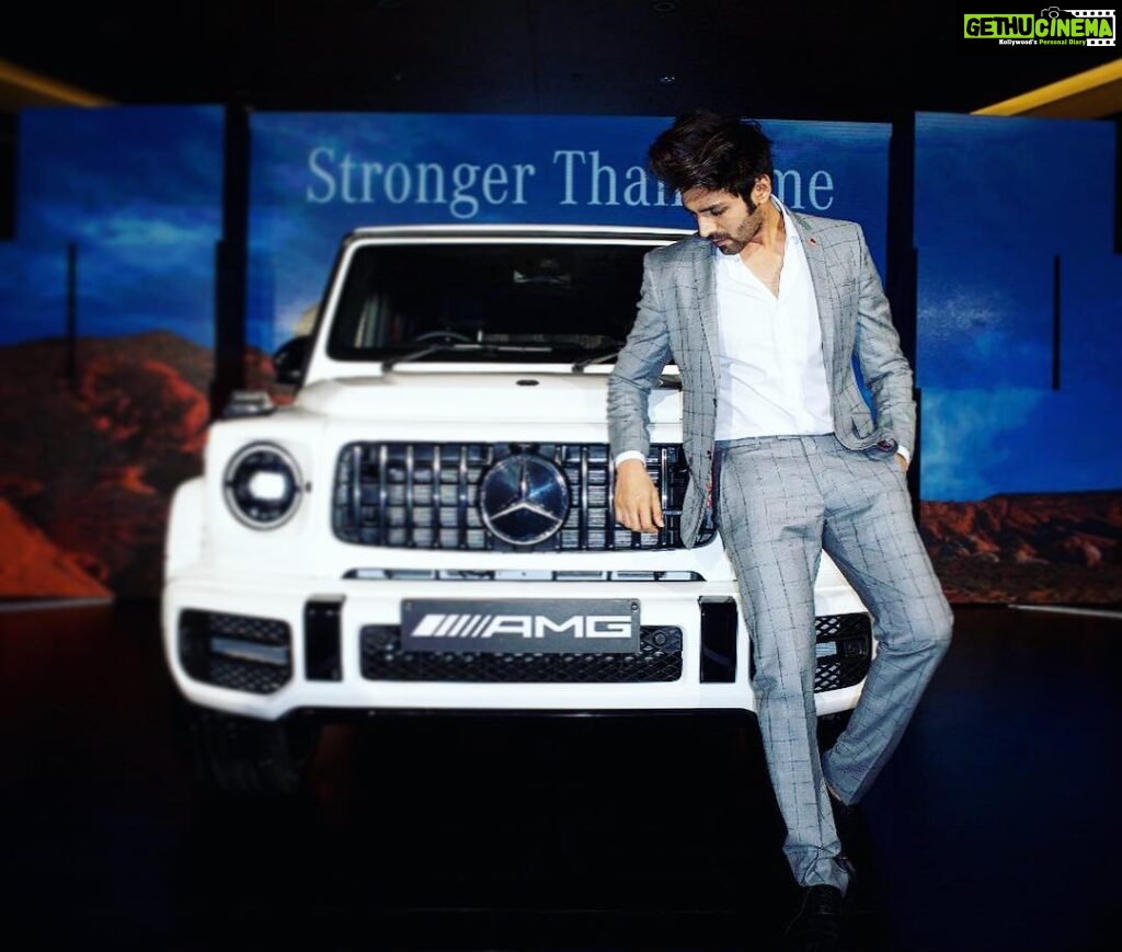 Kartik Aaryan Instagram There are moments when u need to break d