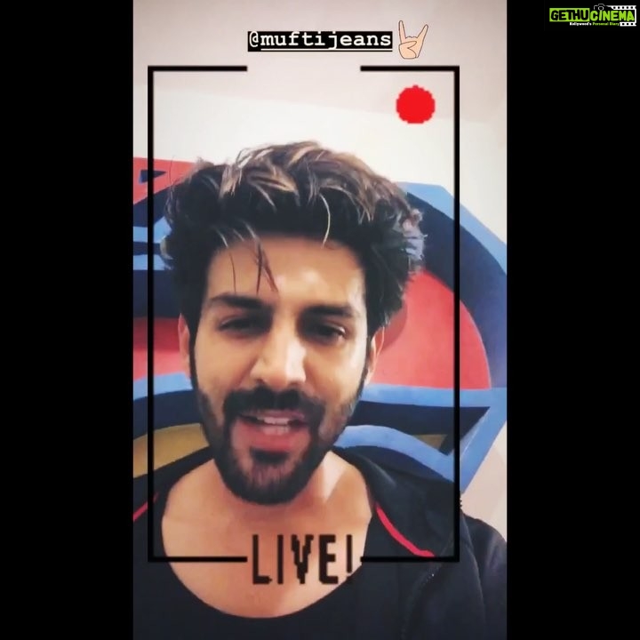 Kartik Aaryan Instagram - Mufti Night Tonight !! #KartikxMufti 😍😍 Catch me live tonight at 9 pm 🤟🏻 Link in bio !!