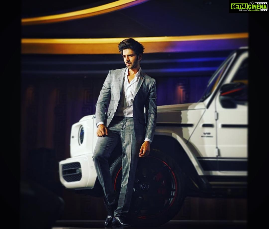 Kartik Aaryan Instagram - Launched this Beauty last night !!The All New Mercedes G63 AMG Face Lifted Edition for India 2019 π in Delhi π€π» #StrongerThanTime @gqindia @mercedesbenzind Styled by @alliaalrufai New Delhi