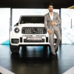 Kartik Aaryan Instagram - Launched this Beauty last night !!The All New Mercedes G63 AMG Face Lifted Edition for India 2019 😎 in Delhi 🤟🏻 #StrongerThanTime @gqindia @mercedesbenzind Styled by @alliaalrufai New Delhi