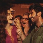 Kartik Aaryan Instagram - ... And its a wrap! 🎬 #LukaChuppi This journey was such a funfilled ride, feels like it got over in d blink of an eye . Thank you to d calm n composed @laxman.utekar Sir.. Amazingly talented co-star @kritisanon ❤️ My bade dil vala producer 💰#Dineshvijjan @maddockfilms It was fun working wid #PankajTripathi Sir @aparshakti_khurana n d entire team. Got to learn so much from all of u .. Luka Chuppi is a Special Film for me!! Lots of love to d people of my hometown #Gwalior plus #Mathura... ❤️❤️ Will miss all the madness 🙈🙈