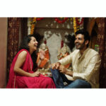 Kartik Aaryan Instagram - Nostalgic and how.... Really miss our bachpan 🙈 Celebrated Rakshabandhan after such a long time with my Sister and my Family and in my City ❤️❤️ Love you Kittu a lot lot lot 🤗🤗 You are the apple of our eye And we r so so proud of you ❤️❤️