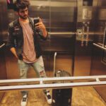 Kartik Aaryan Instagram - Oh the places you’ll go .... ✈️