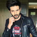 Kartik Aaryan Instagram – All set to launch
#Motoe5plus 😎
Styled by @the.vainglorious 
#Delhi New Delhi