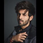 Kartik Aaryan Instagram – New 👶🏻
📷 – @rohanshrestha 
Styled by @akshitas11 
Hair – @bashirsayyed.hair 
Mu- @waheedahmedshaikh