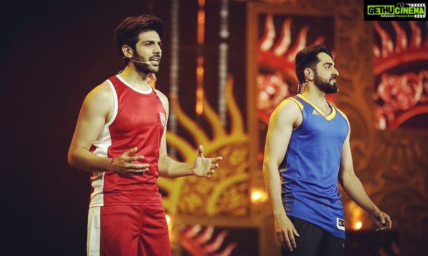 Kartik Aaryan Instagram - Watch #iifaRocks @iifa right now 😎❤️ on @colorstv And in case you miss it dont worry its on again today at 5 pm !😎😎