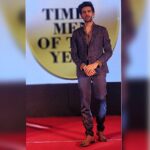 Kartik Aaryan Instagram - #EntertainerOfTheYear Award 🙏🏻 Thank you #Timesofindia Styled by @theanisha ❤️
