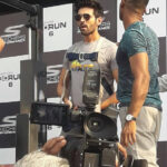 Kartik Aaryan Instagram - What a great experience I had with @skechersperformanceindia #GORUN6 challenge Kolkata, you were absolutely amazing ❤️❤️❤️ Everyone go and take up the #Gorun6 challenge and try to Beat My Speed!