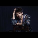 Kartik Aaryan Instagram - Weekend vibes 💙 . . 📸 @prasadnaaik
