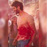 Kartik Aaryan Instagram - Khelne ke baad ka post 🤗 #HappyHoli Guys ❤️💜💛💚💙 Mention your Yaar ya Pyaar you played holi with 🤘🏻