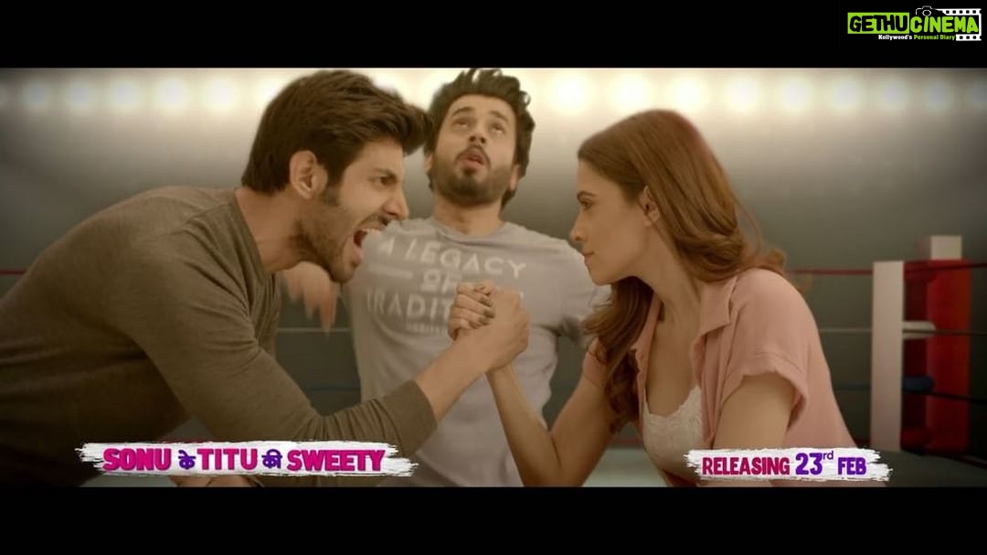 Kartik Aaryan Instagram - Aaaaaaaaaaaaaahh🤬🤬 Ye Friday kya hoga 🤜🏼💔🤛🏼#SonukeTitukiSweety Releasing THIS Friday!!! 23feb !!! @nushratbharucha @mesunnysingh @luv_films @gargankur82 @sonutitusweety @tseries.official #Luvranjan