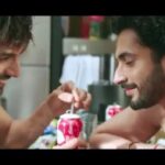 Kartik Aaryan Instagram - Ik Teri Yaari Ka Hi Saaton Janam Haqdaar Hoon Main... Tera Yaar Hoon Main... My FAV from #Sonuketitukisweety 😭❤️ Bromantic Song Of d Year 👬
