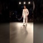 Kartik Aaryan Instagram – My @lakmefashionwk Debut ❤️🚶🏻‍♂️
#lakmefashionweek