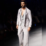 Kartik Aaryan Instagram – Had a blast being the showstopper at your show @aw_amitwadhwa 🤘🏼 for @lakmefashionwk #lakmefashionweek #LFW