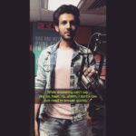 Kartik Aaryan Instagram - #Sonuketitukisweety And yes i won 🏆😂 Fun during Promotions @radiocityindia