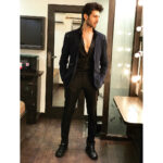 Kartik Aaryan Instagram - About last night Thank you @filmfare 😎 Had so much fun😀😀 Styled by the amazing @ishabhansali #kartikaaryan #filmfare #filmfareglamourandstyleawards