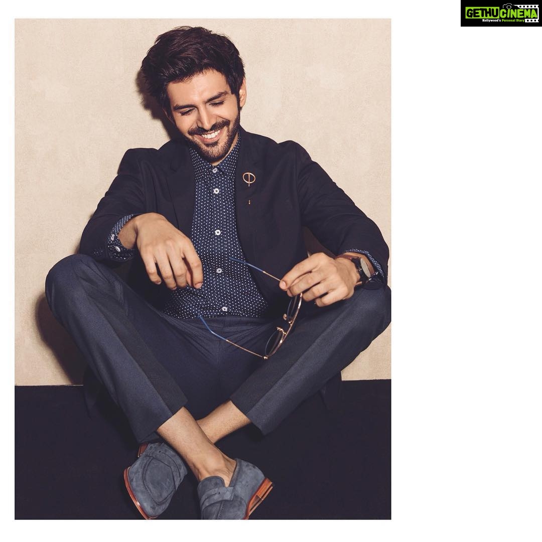 Kartik Aaryan Instagram - Dont forget to wear your Smile!