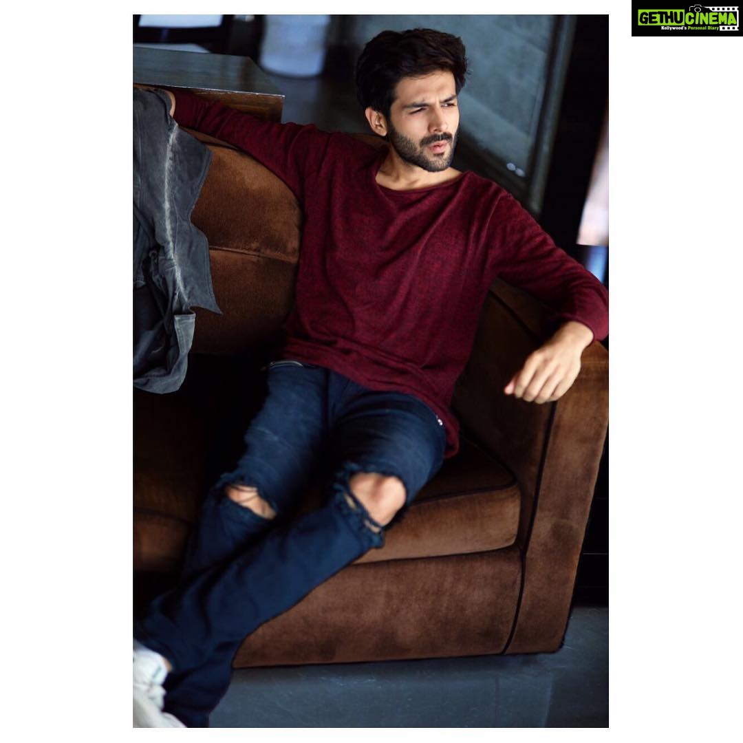 Kartik Aaryan Instagram - Shot by d rockstar @rahuljhangiani Styled by d amazing @kush_savani