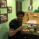 Kartik Aaryan Instagram - At @instagram Having mini cup of tea #GuestiinLondon #Promotions #nowreleasing7thjuly