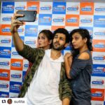 Kartik Aaryan Instagram – ❤️❤️❤️loved meeting you after so long @su4ita ❤️️❤️️ #Repost @su4ita
・・・
When you know you’re cute af, you need #NoFilter.
Na @kartikaaryan ?
From Bae to Baai today at @radiocityindia with #KartikAaryan and @kriti.kharbanda.

#GuestIinLondon interview on air soonest.

#Selfie #celebrityselfie #Radio #RadioDJ #Sucharita #KritiKharbanda #Love
