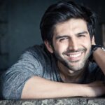 Kartik Aaryan Instagram - Can u think of a Caption ???🤔