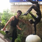 Kartik Aaryan Instagram - This is like So Easy 😏