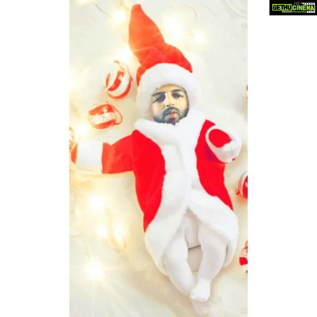 Kartik Aaryan Instagram - Merry Christmas πΆπ»πΆπ»ππ