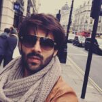 Kartik Aaryan Instagram - Feel the chill🌥☃️ #londontown London, United Kingdom