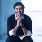 Kartik Aaryan Instagram - 1...2.. 3..Smile😛