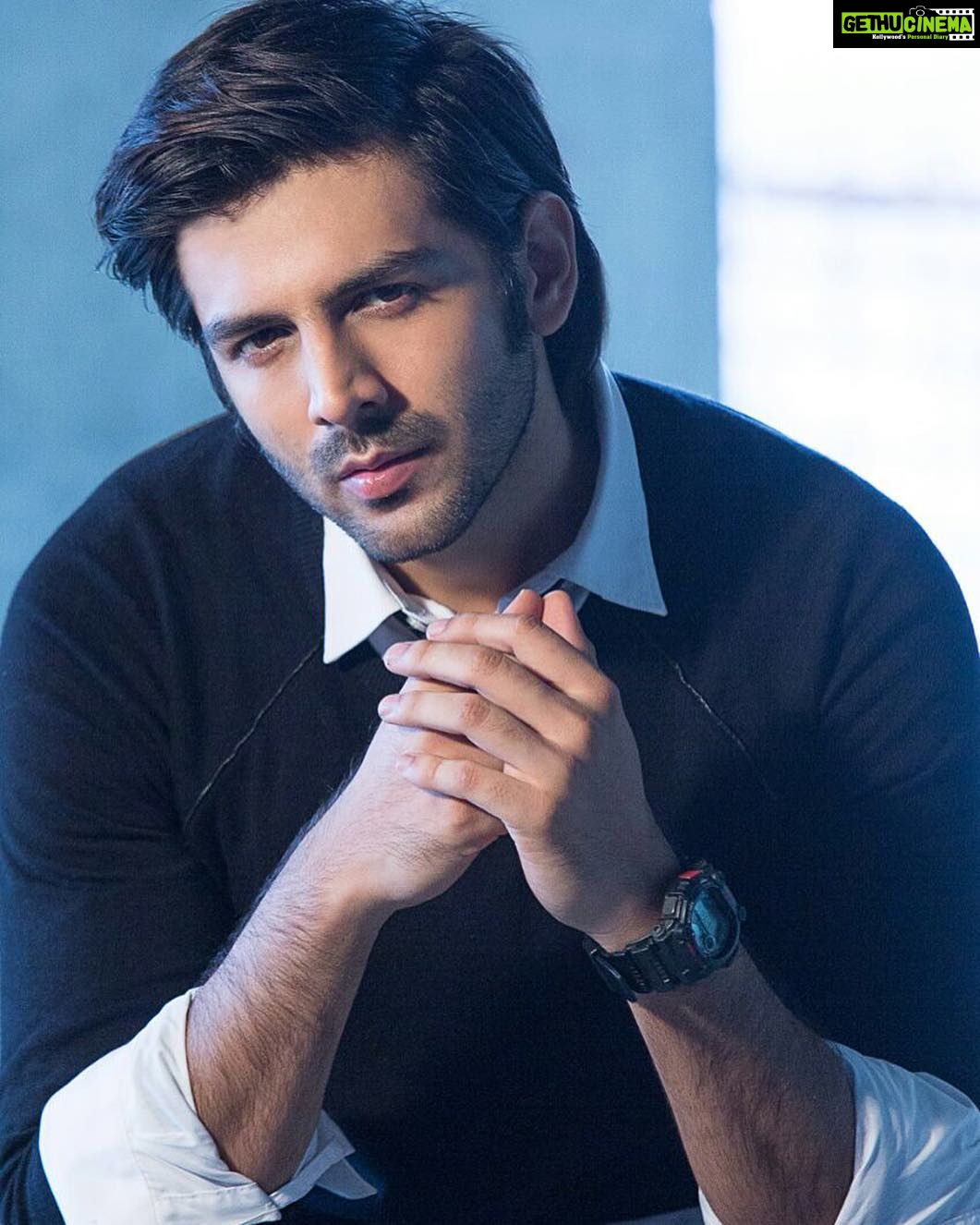 Kartik Aaryan Instagram - Seedha Saadha main πΆπ»