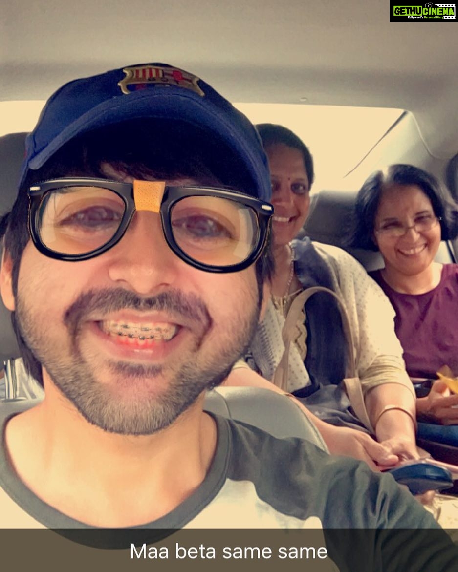 Kartik Aaryan Instagram - When with Family 😎