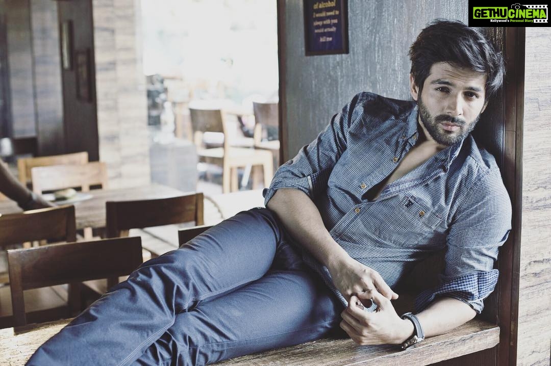 Kartik Aaryan Instagram - One of my fav pic