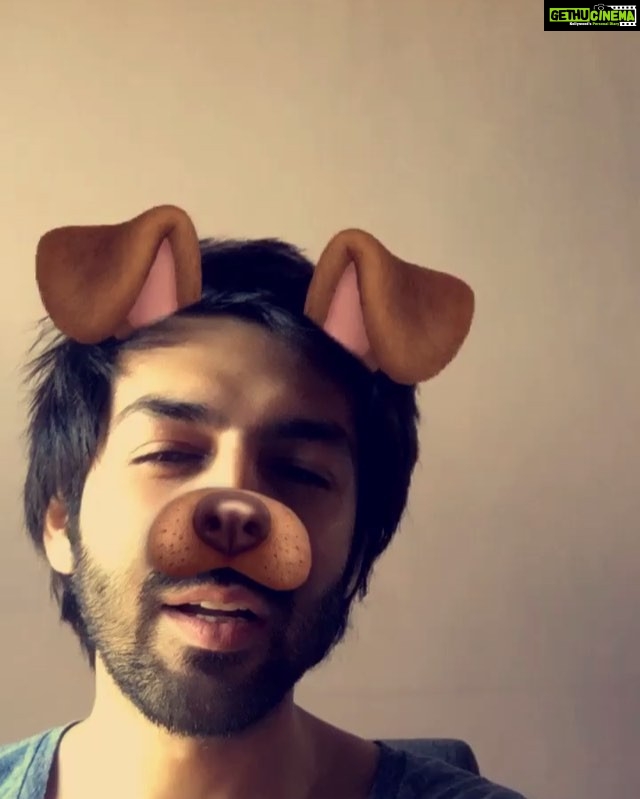 Kartik Aaryan Instagram - Sunday Mornings 🐶🐶