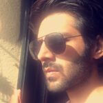 Kartik Aaryan Instagram - 😎