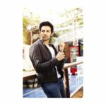 Kartik Aaryan Instagram - Shot from a shoot🔫 📷