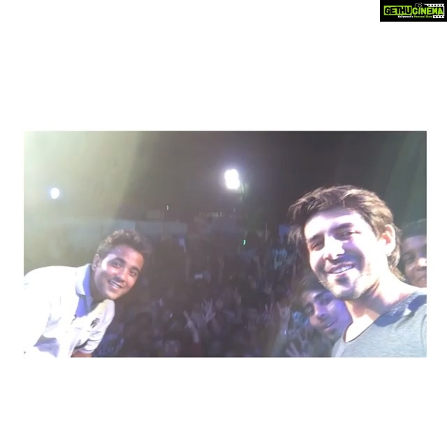 Kartik Aaryan Instagram - Thank you #kolkata for so much love❤️ Loved the interactive session :)) Loved the Energy ❤️❤️