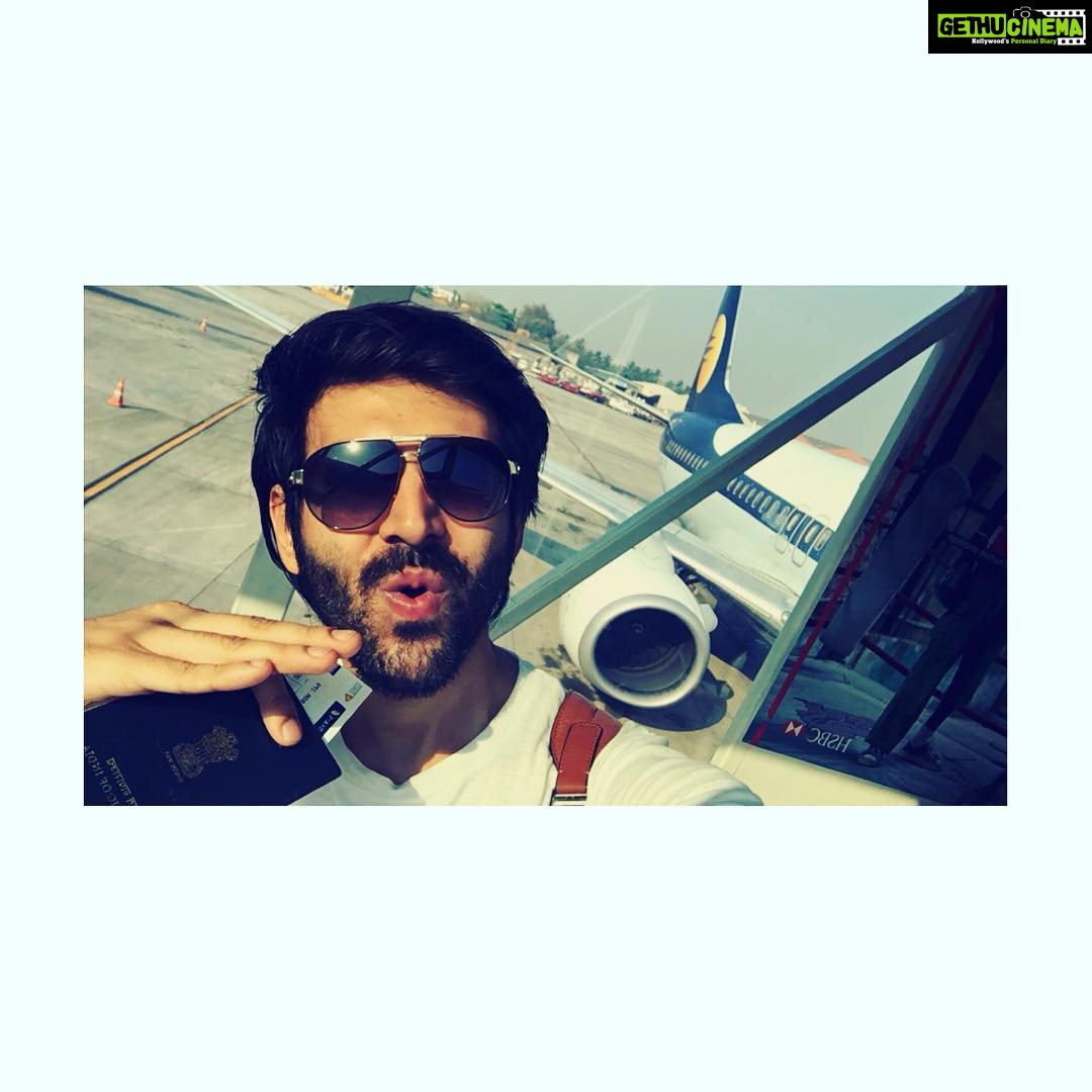 Kartik Aaryan Instagram - It's time to fly! On my way to #Dubai #TOIFA here i come #TOIFA2016 @TOIFADubai