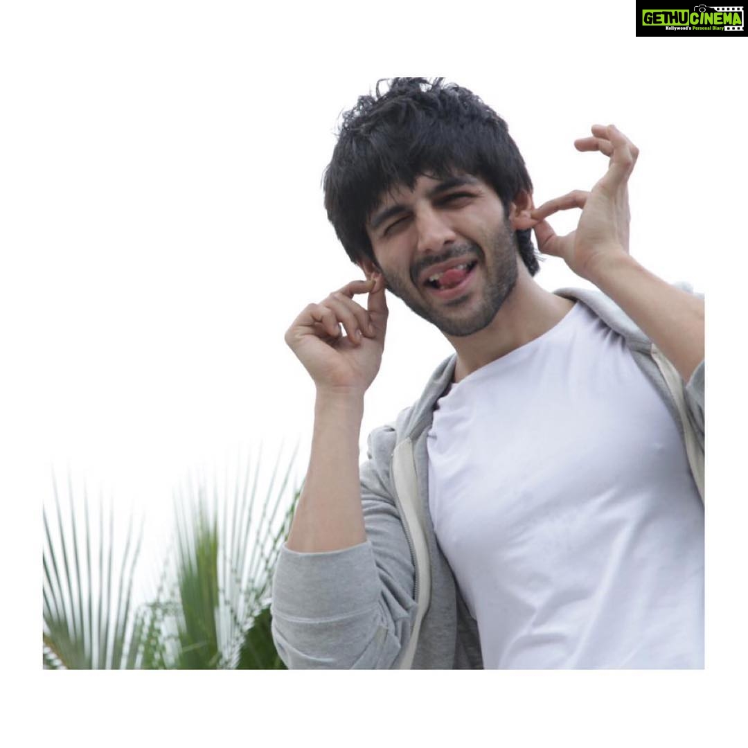 Kartik Aaryan Instagram - Happy Women's Day!