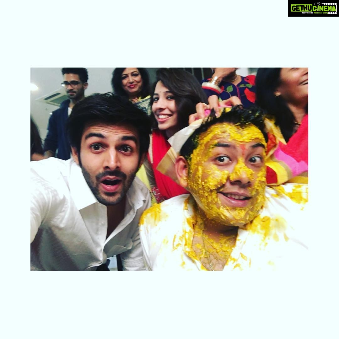 Kartik Aaryan Instagram - Childhood friend getting married Sorry .. Nahi bacha paaya 🐶 😂