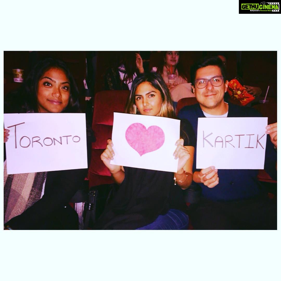 Kartik Aaryan Instagram - Thank you :))) #pyaarkapunchnama2 #videsh