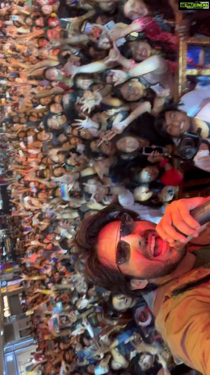 Kartik Aaryan Instagram - MAD MAD MAD PUNE 🔥🔥 #BhoolBhulaiyaa2 This Friday also 🤙🏻🔥 Love you so much !!