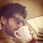 Kartik Aaryan Instagram – Black coffeeeeeee