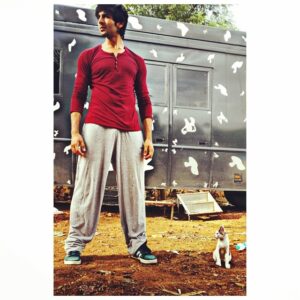 Kartik Aaryan Instagram - Thinking big #thinking #big #cats #instacats #Dreamer #OneDay #Million #First #Instagram #Post