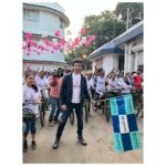 Kartik Aaryan Instagram – Breast Cancer Awareness 🎗
‘Early Diagnosis Saves Lives’ 
Honoured to Flag off the Cyclothon for Breast Cancer Awareness ❤️🚴🏻‍♀️ Mumbai – मुंबई