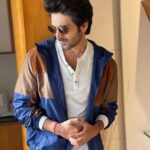 Kartik Aaryan Instagram - 🤙🏻
