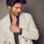 Kartik Aaryan Instagram - Gq Night ✨